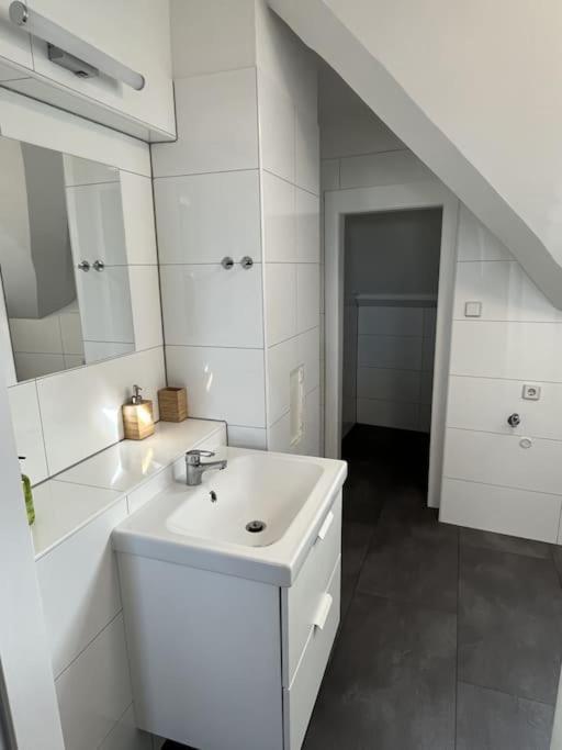 Cozy City Center Apartment Graz Bagian luar foto
